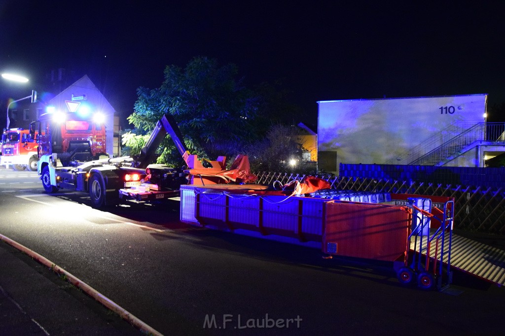 Grossfeuer Einfamilienhaus Siegburg Muehlengrabenstr P0354.JPG - Miklos Laubert